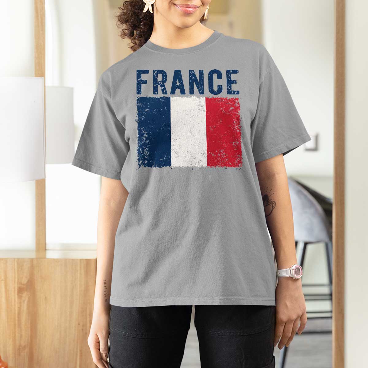 Vintage France Flag Distressed French Pride Patriotic Soccer Fan Graphic T Shirt For Women