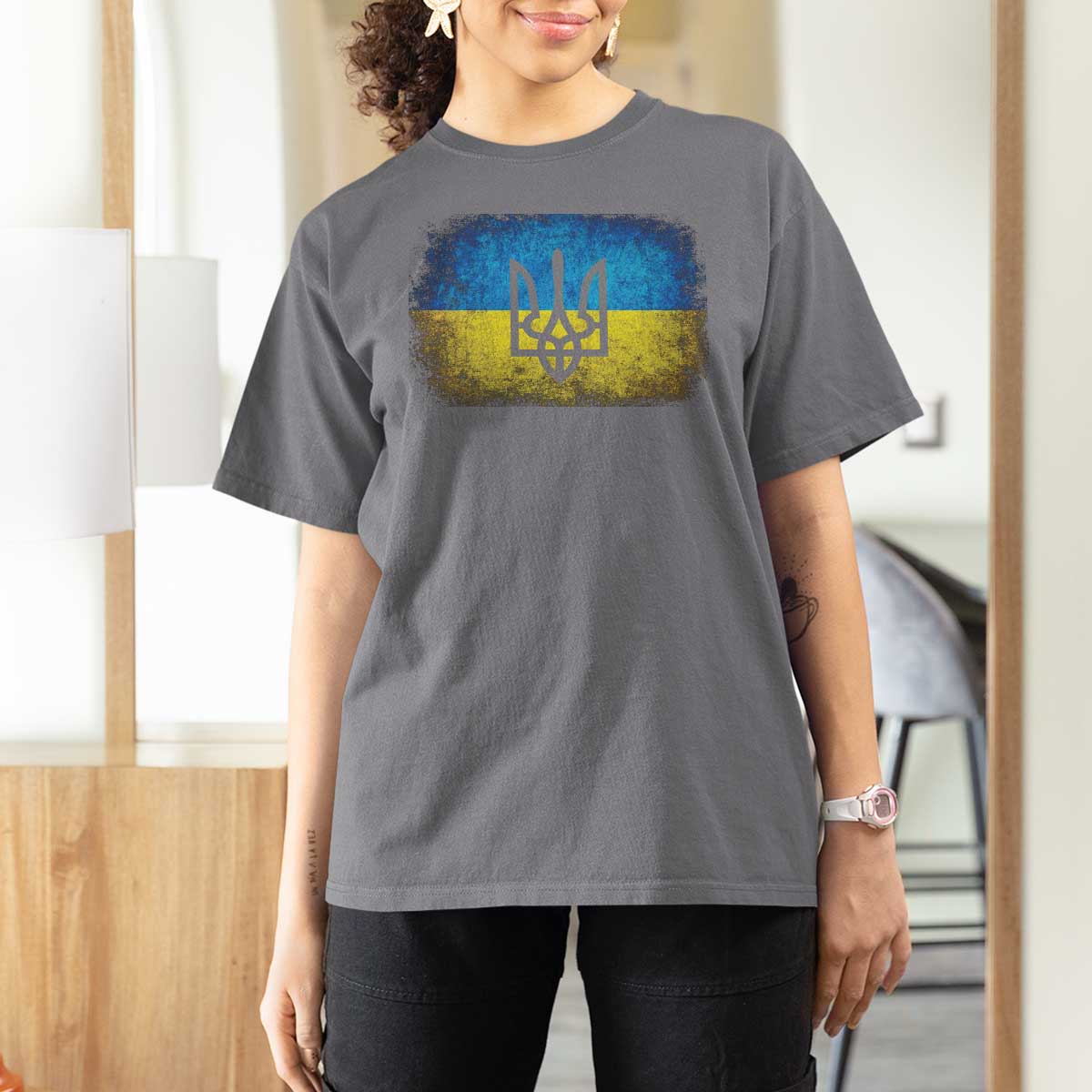 Vintage Ukraine Ukrainian Flag T Shirt For Women Ukrainians Gifts