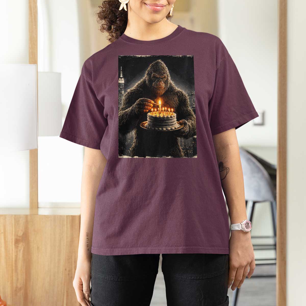 Funny Birthday Bigfoot T Shirt For Women Sasquatsch Bday Party Vintage Graphic Japanese Art