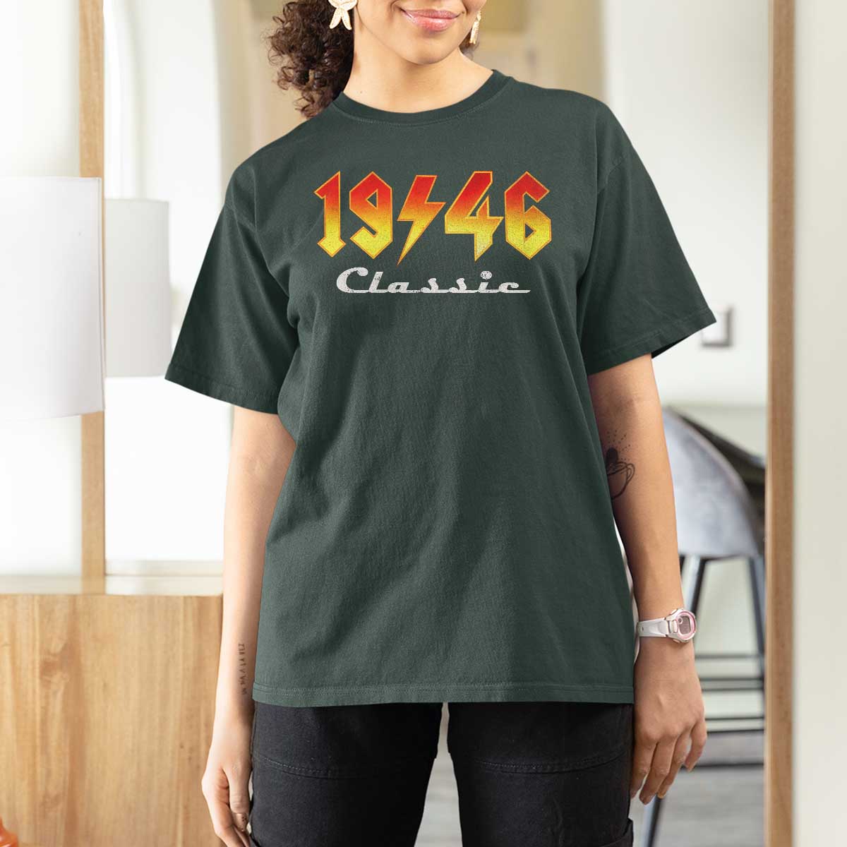 80th Birthday T Shirt For Women Classic Born 1946 Turning 80 Year Old