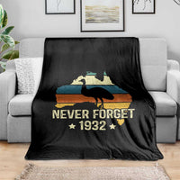 Never Forget 1932 Emu War Throw Blanket Funny Emu Lover Zookeeper