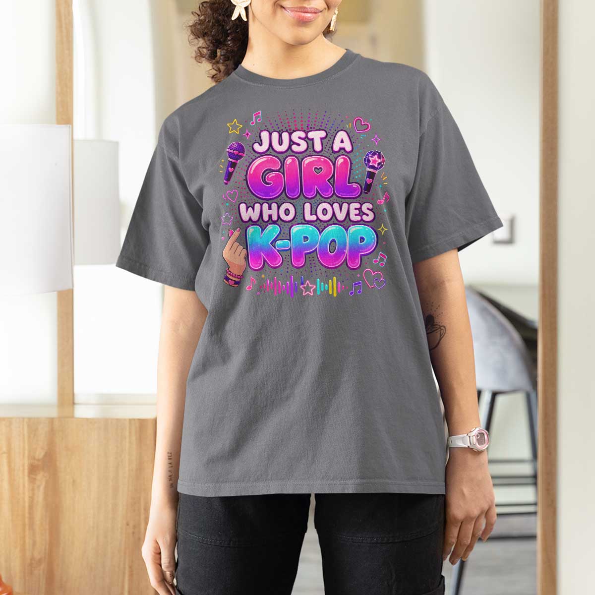 Kpop Lover T Shirt For Women Just a Girl Who Loves K-Pop Korean Music