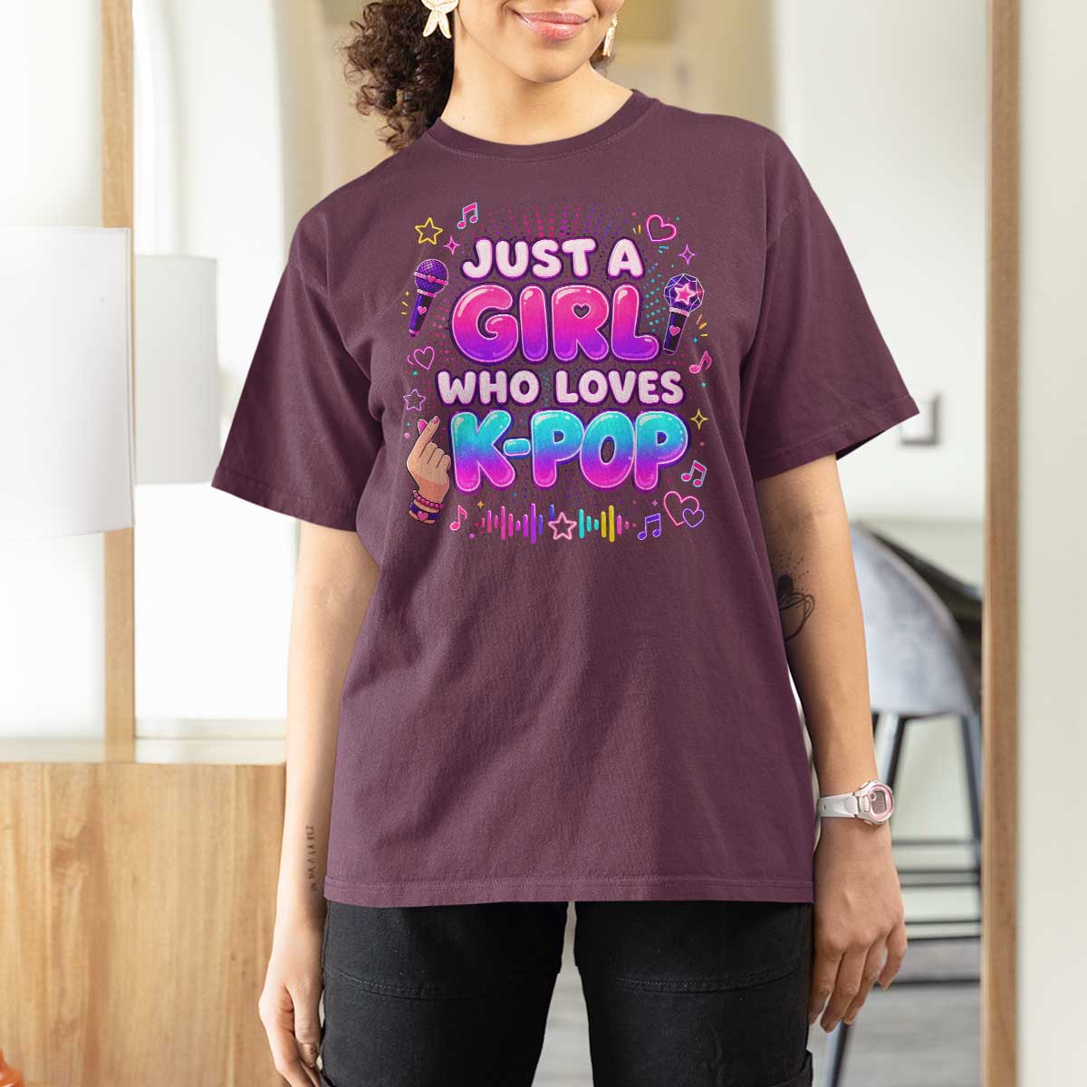 Kpop Lover T Shirt For Women Just a Girl Who Loves K-Pop Korean Music