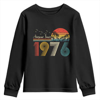 Awesome Since 1976 Birthday Youth Sweatshirt Vintage 50th 50 Year Old Bday Gifts