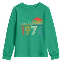 Awesome Since 1976 Birthday Youth Sweatshirt Vintage 50th 50 Year Old Bday Gifts