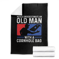 Funny Cornhole Player Throw Blanket Never Underestimate An Old Man With A Cornhole Bag