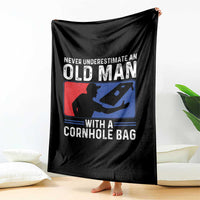 Funny Cornhole Player Throw Blanket Never Underestimate An Old Man With A Cornhole Bag