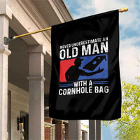 Funny Cornhole Player Garden Flag Never Underestimate An Old Man With A Cornhole Bag