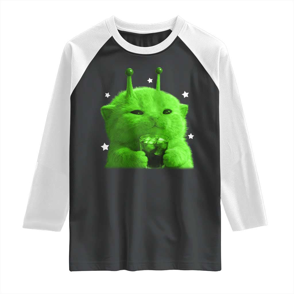 Funny Alien Cat Meme Raglan Shirt Funny Kitten 90s Retro Vintage Graphic Weird Cats Y2k - Wonder Print Shop