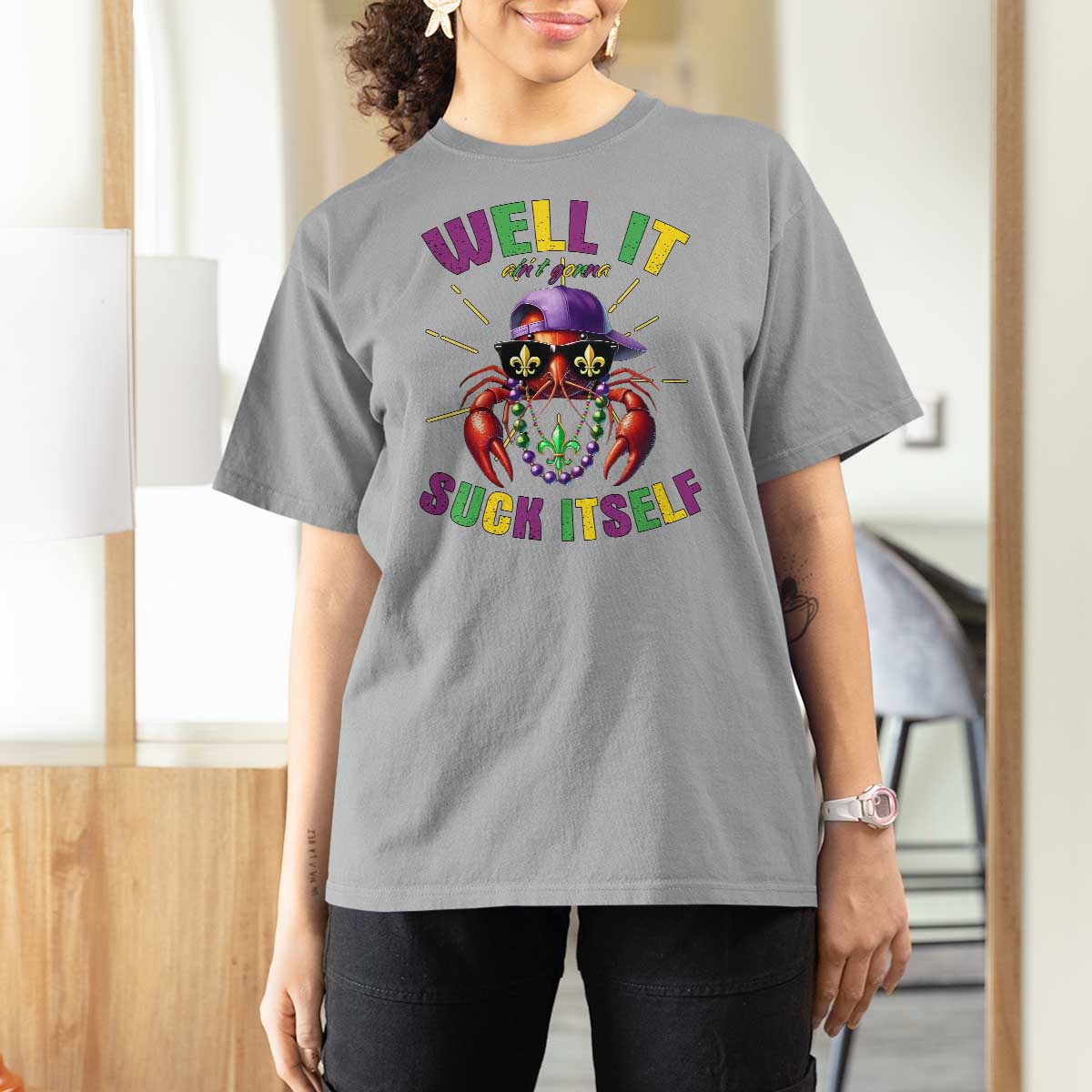 It Aint Gonna Suck Itself Crawfish Funny Mardi Gras T Shirt For Women - Wonder Print Shop