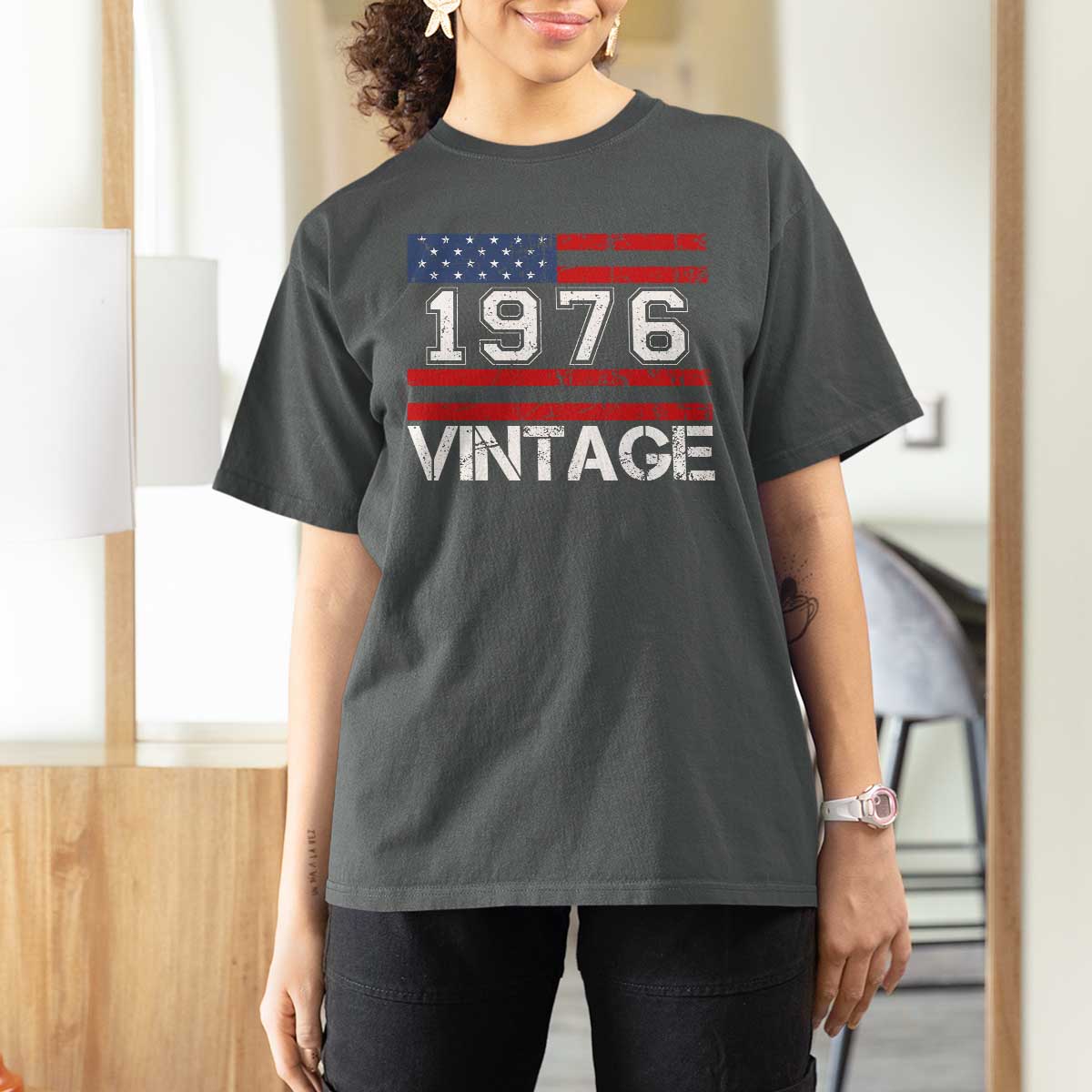 Vintage 50th Birthday T Shirt For Women Retro 1976 American Flag 50 Year Old