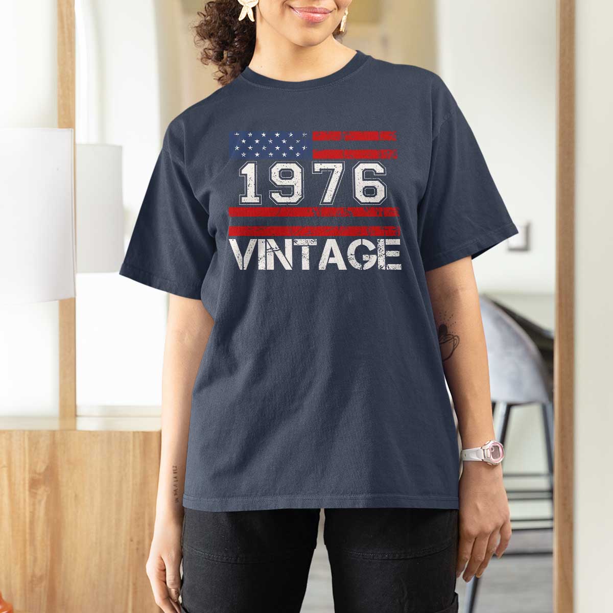Vintage 50th Birthday T Shirt For Women Retro 1976 American Flag 50 Year Old