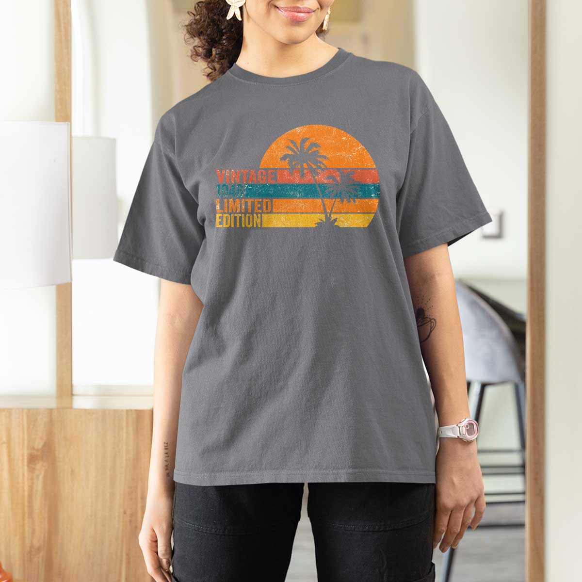 Vintage 1946 Limited Edition T Shirt For Women Retro Sunset 80th Birthday 80 Year Old Gifts