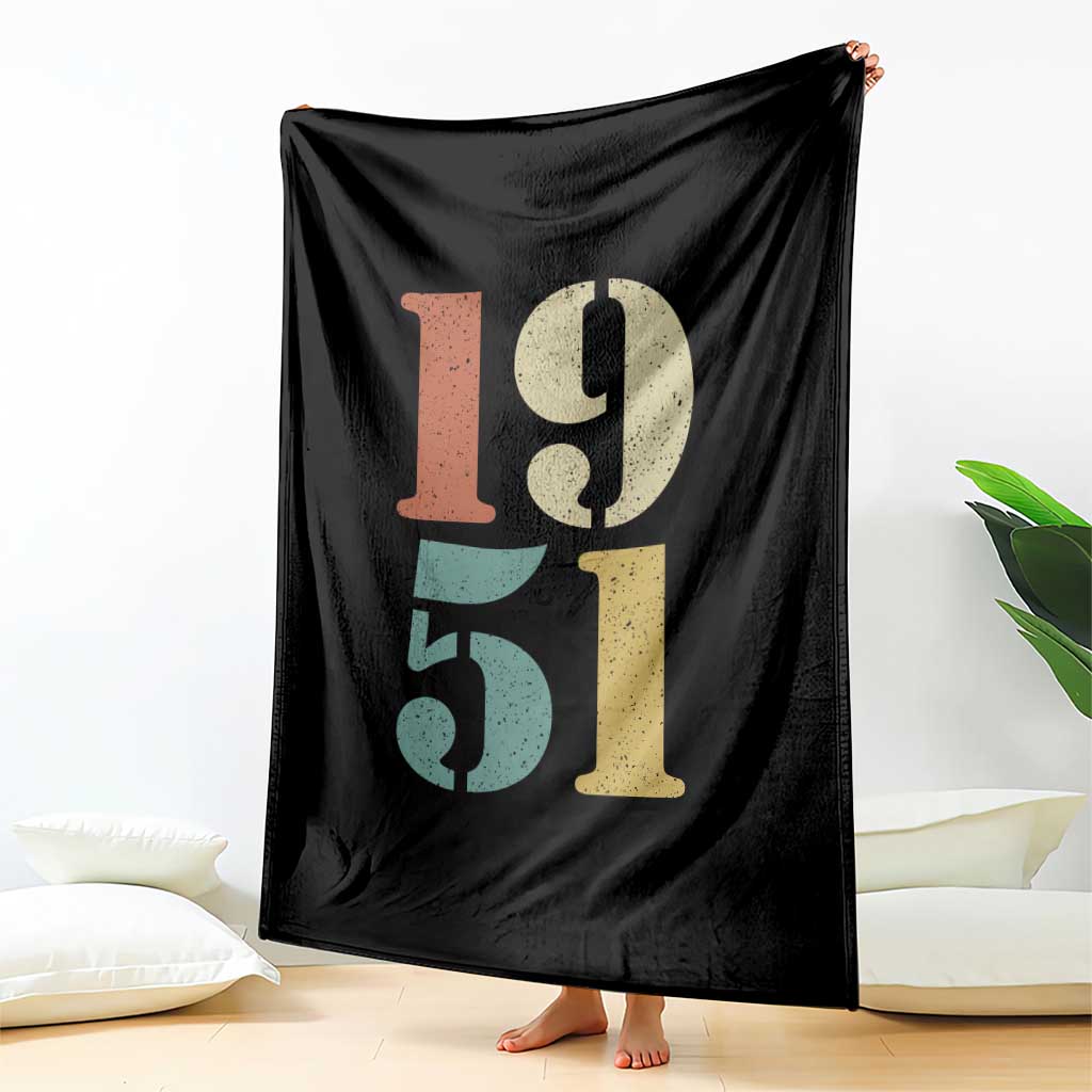 75th Birthday Throw Blanket Classic Retro 1951 70 Year Old Gifts