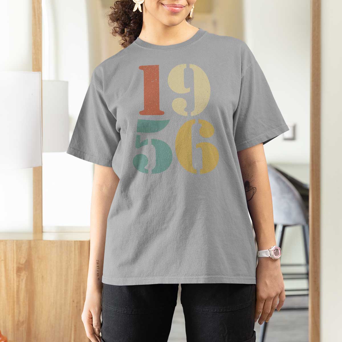 70th Birthday T Shirt For Women Classic Retro 1956 70 Year Old Gifts