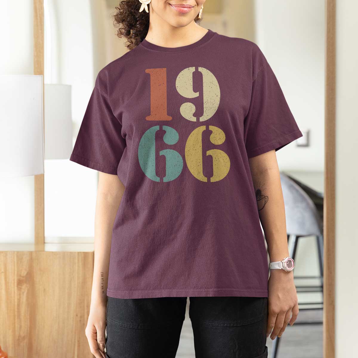 60th Birthday T Shirt For Women Classic Retro 1966 60 Year Old Gifts