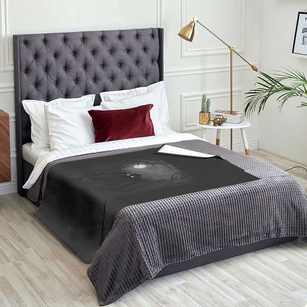 Rake Creepypasta Throw Blanket Creepy Cryptid Series Cryptozoology Gift Halloween - Wonder Print Shop