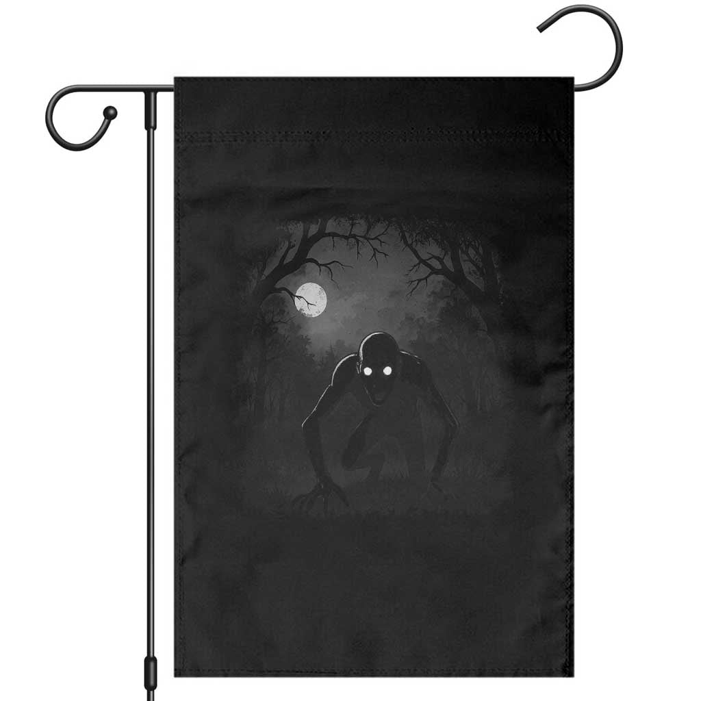 Rake Creepypasta Garden Flag Creepy Cryptid Series Cryptozoology Gift Halloween - Wonder Print Shop