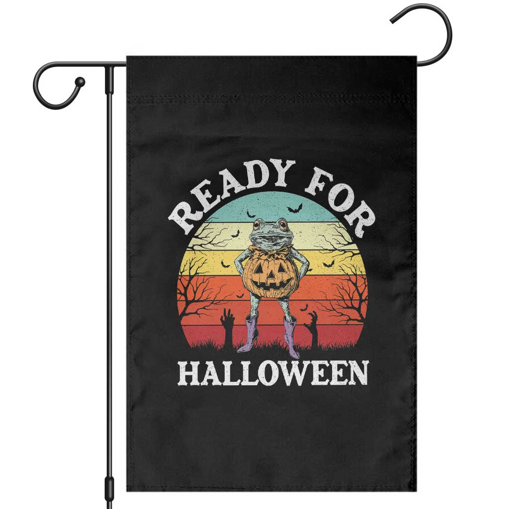 Funny Halloween Frog Garden Flag Retro Spooky Season Funny Frogs Costume - Wonder Print Shop