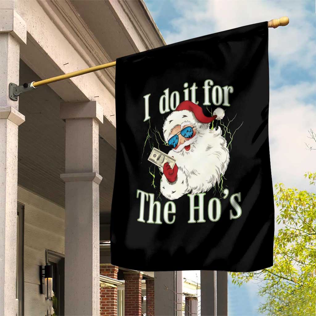 I Do It For The Hos Garden Flag Rude Offensive Christmas Santa Face Retro Bootleg - Wonder Print Shop