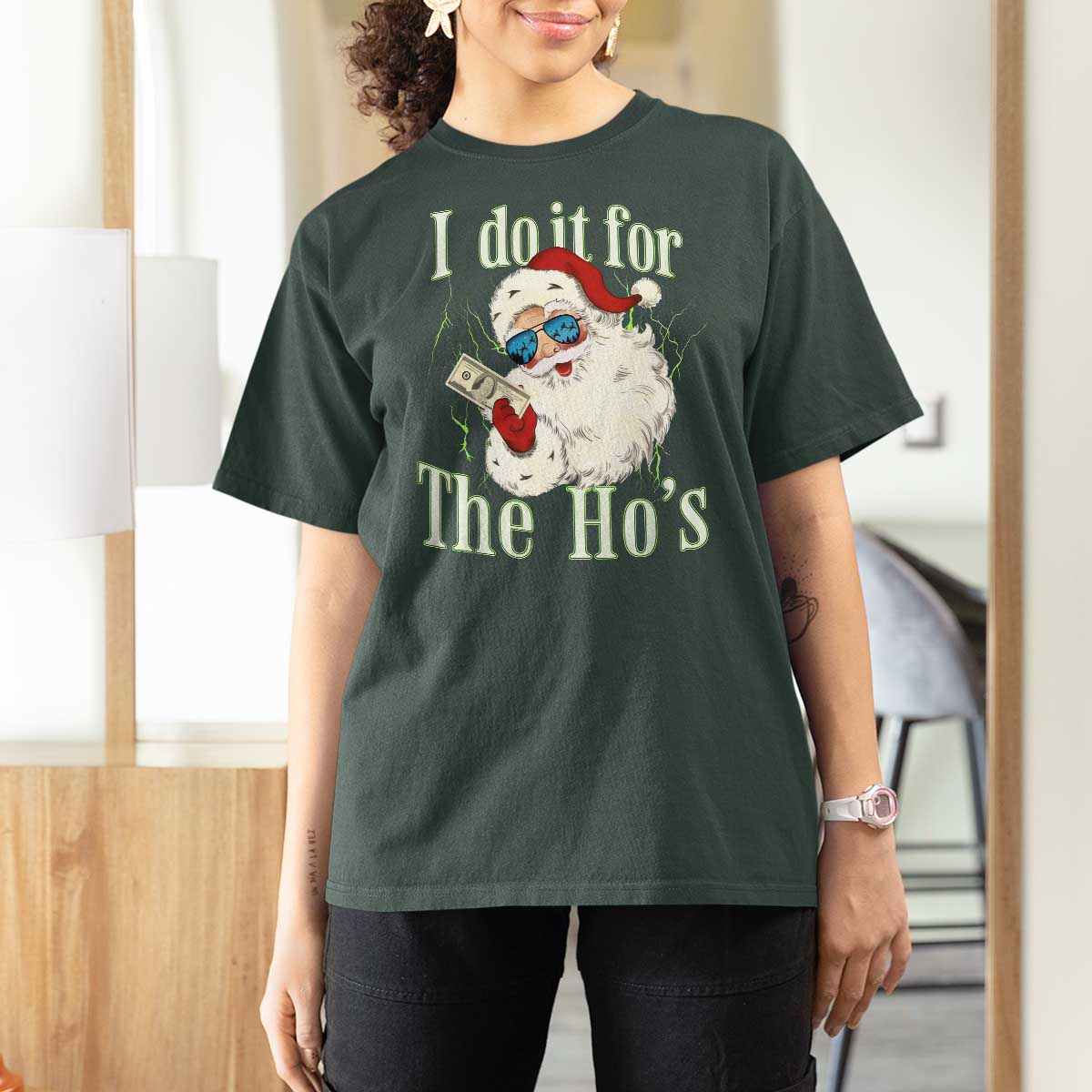 I Do It For The Hos T Shirt For Women Rude Offensive Christmas Santa Face Retro Bootleg - Wonder Print Shop