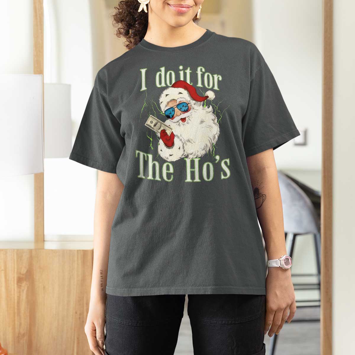 I Do It For The Hos T Shirt For Women Rude Offensive Christmas Santa Face Retro Bootleg - Wonder Print Shop