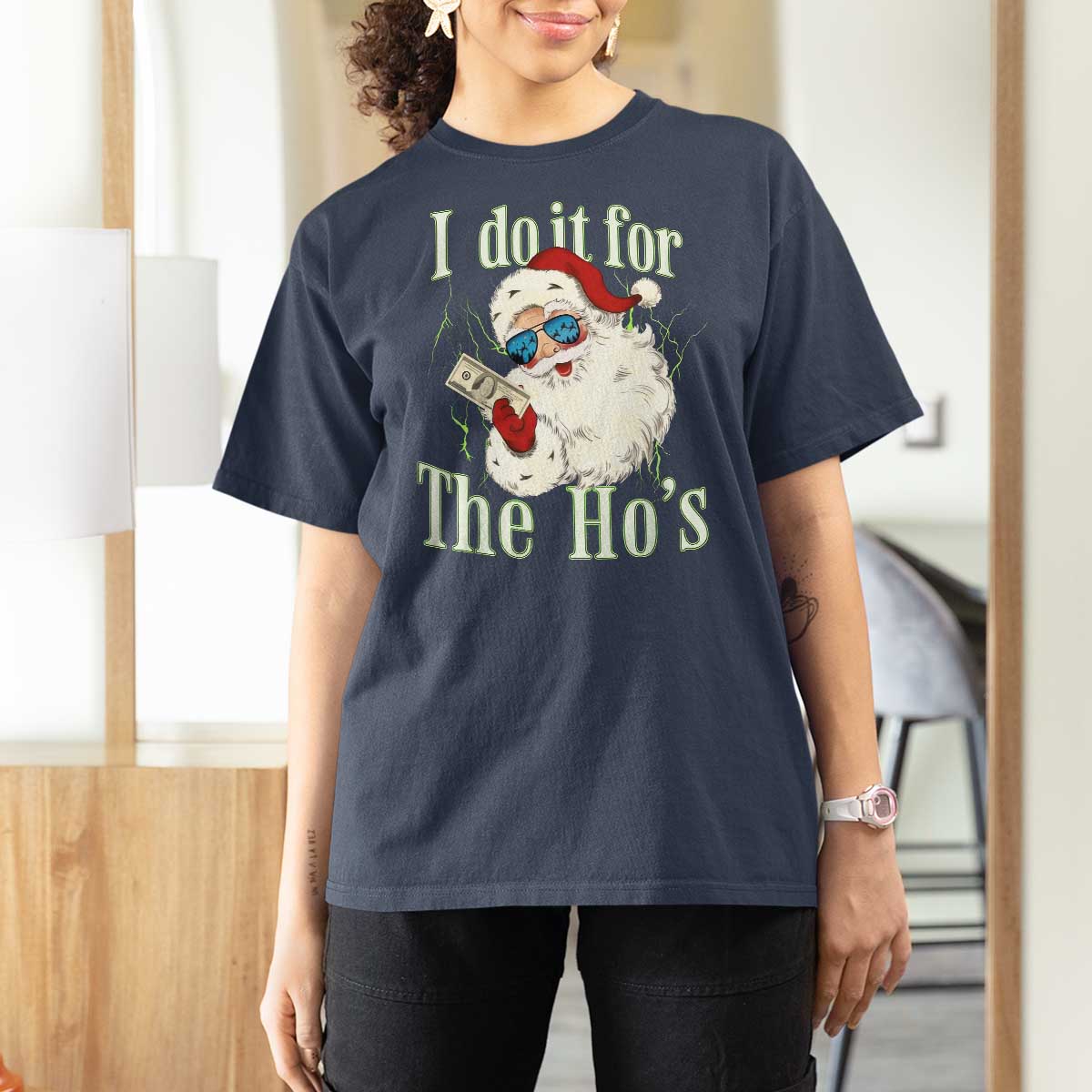 I Do It For The Hos T Shirt For Women Rude Offensive Christmas Santa Face Retro Bootleg - Wonder Print Shop