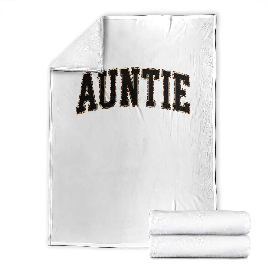 Auntie Throw Blanket Retro Varsity New Aunt Letter Print