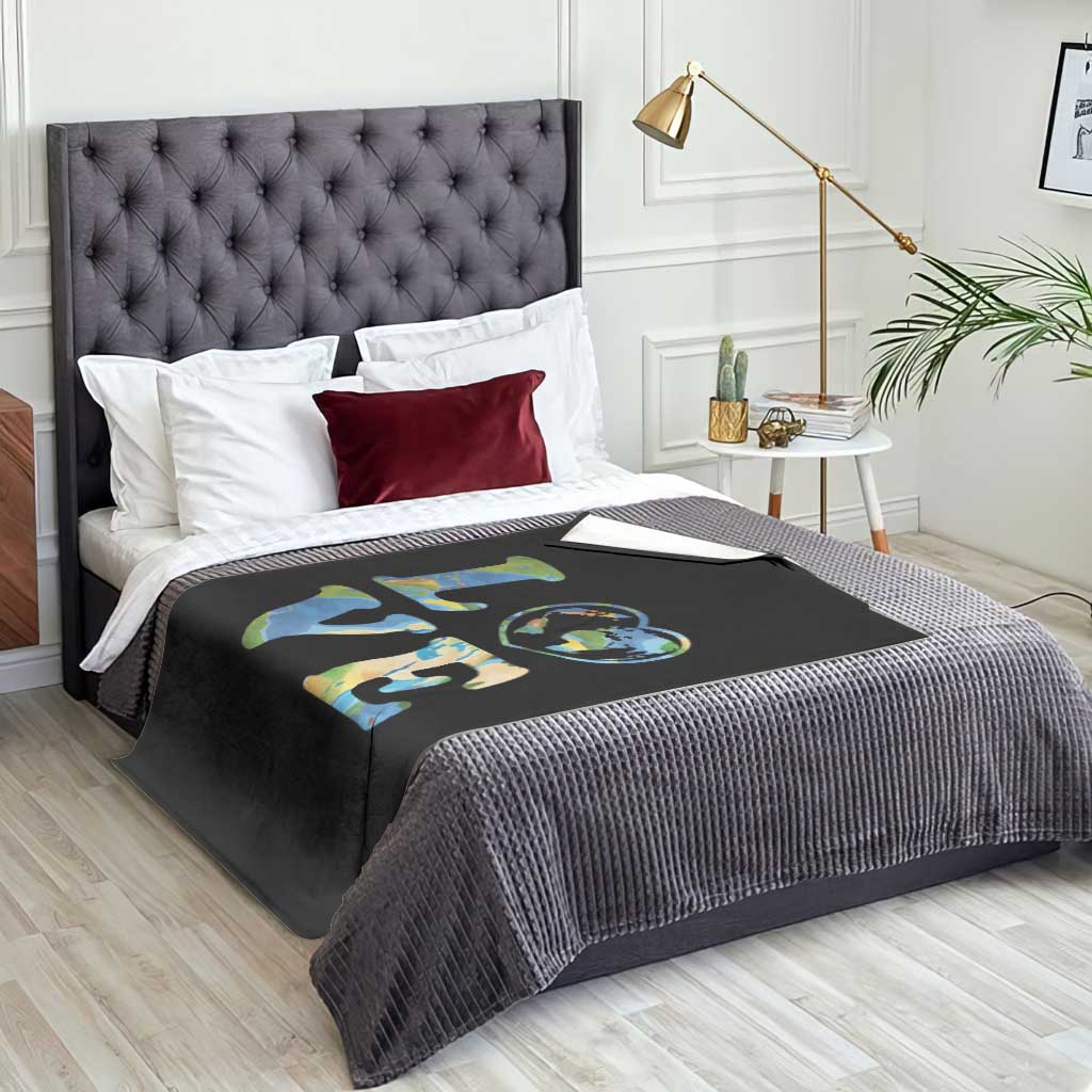 Earth Day Throw Blanket Heart Environmental Nature Recycling Lovers