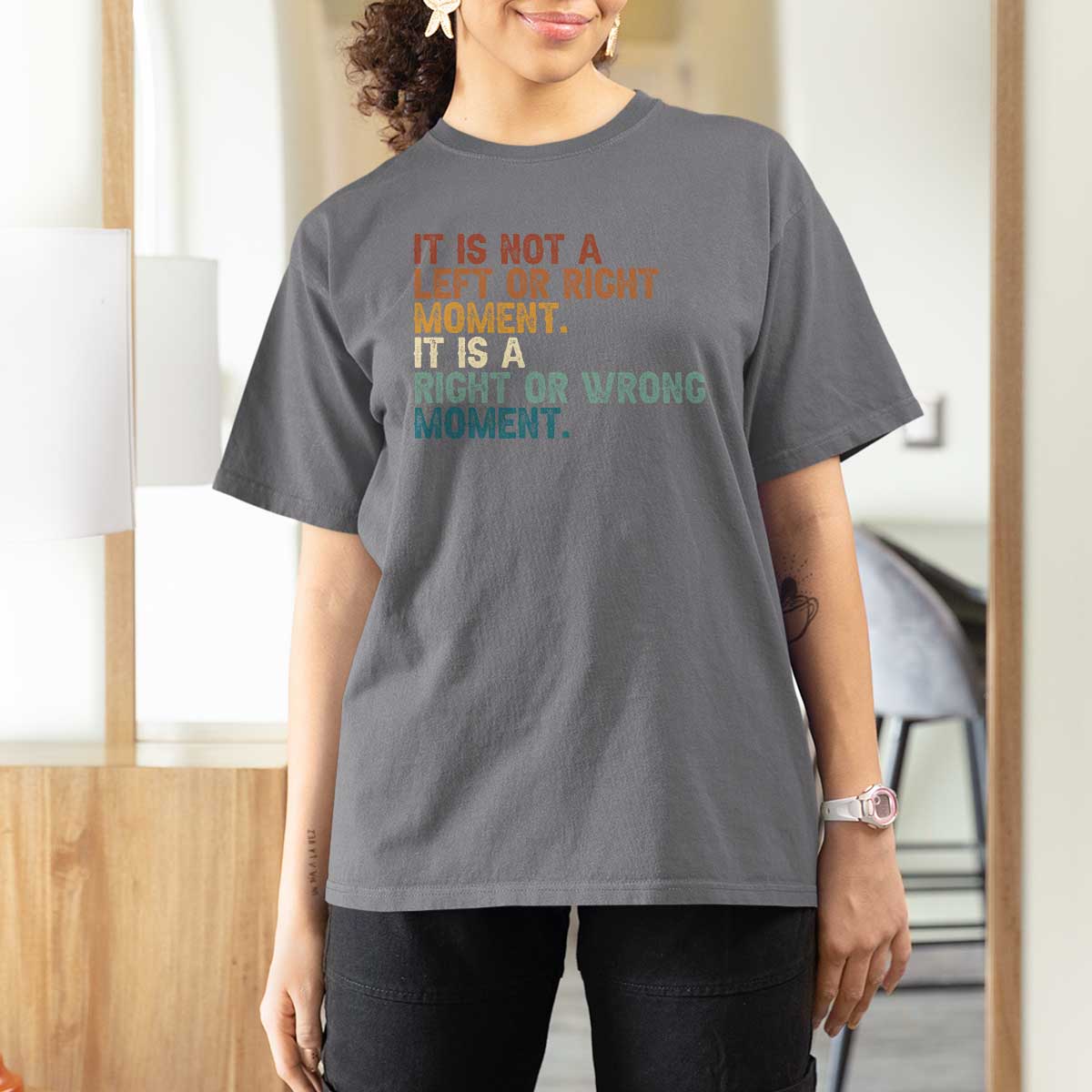 Retro Cory Booker Quotes T Shirt For Women This is a Right or Wrong Moment Subtle FDT - Wonder Print Shop
