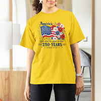 USA 250th Anniversary Flag Floral Graphic T Shirt For Women 250 Years America Patriot 4th of July Patriotism Gift