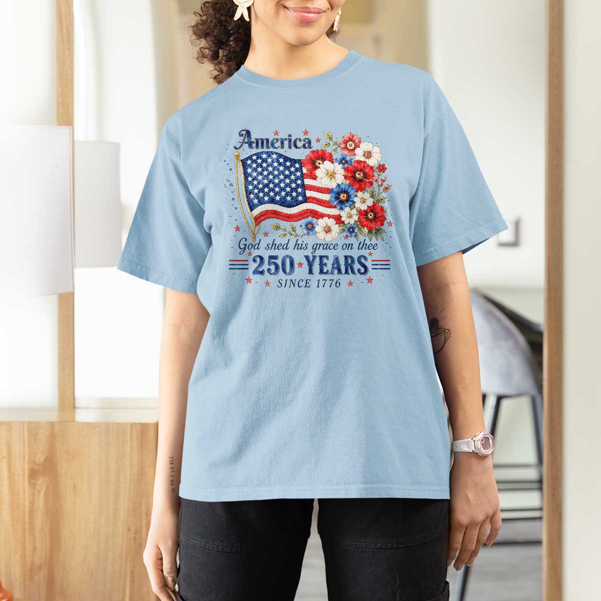 USA 250th Anniversary Flag Floral Graphic T Shirt For Women 250 Years America Patriot 4th of July Patriotism Gift