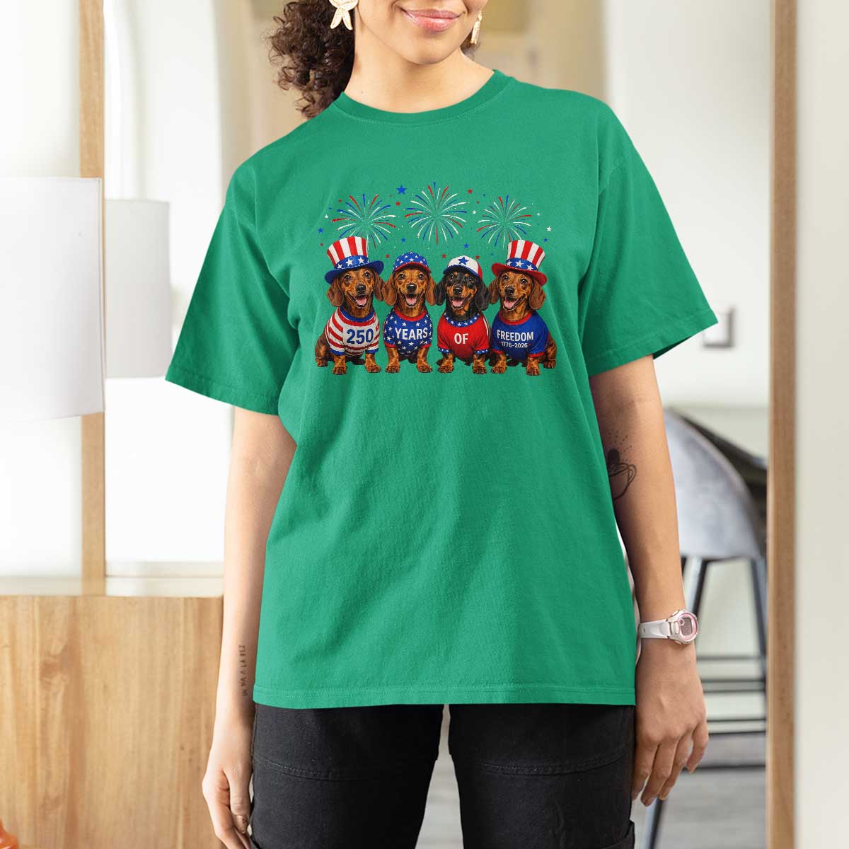 Vintage Patriotic Dachshund 250 Anniversary USA T Shirt For Women Freedom 250 Years Weiner Dog Lovers Dad Mom