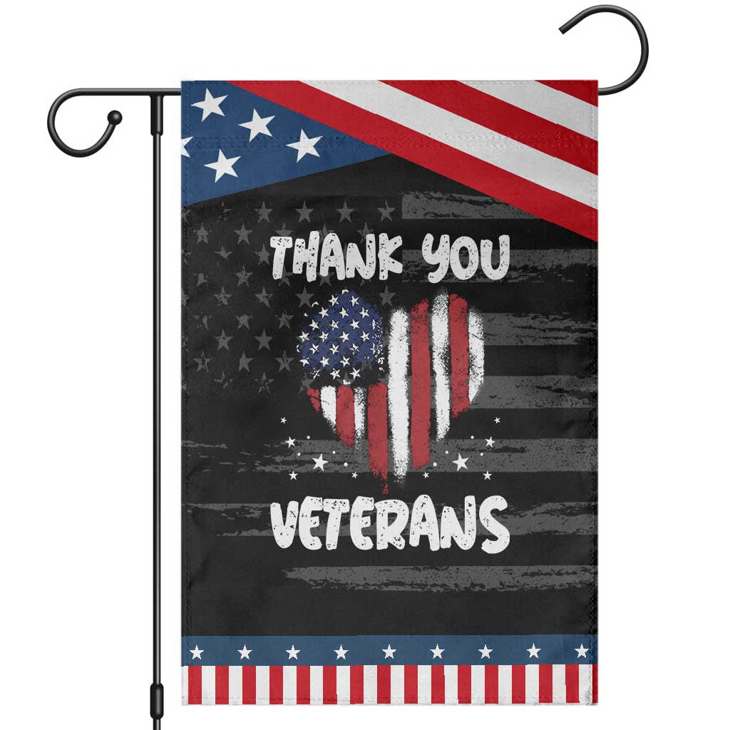 Thank You Veterans Garden Flag Patriotic Veterans Day Grunge USA Flag Heart