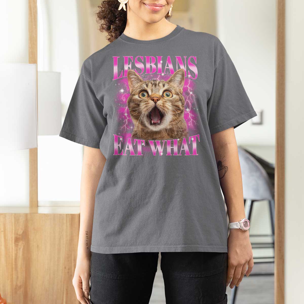 Lesbians Eat What T Shirt For Women Funny Cat Gay Pride LGBTQ Pun