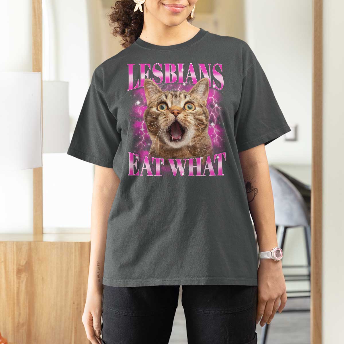 Lesbians Eat What T Shirt For Women Funny Cat Gay Pride LGBTQ Pun