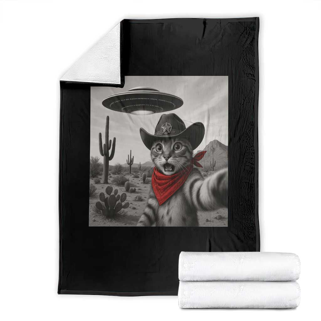Vintage UFO Cowboy Cat Throw Blanket Retro 90s Western Rodeo Kitten Cat Selfie With Alien UFO - Wonder Print Shop