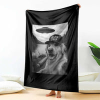 Dog Selfie With Alien UFO Throw Blanket Funny Fishing Golden Retriever Smoking Dog Lover - Wonder Print Shop