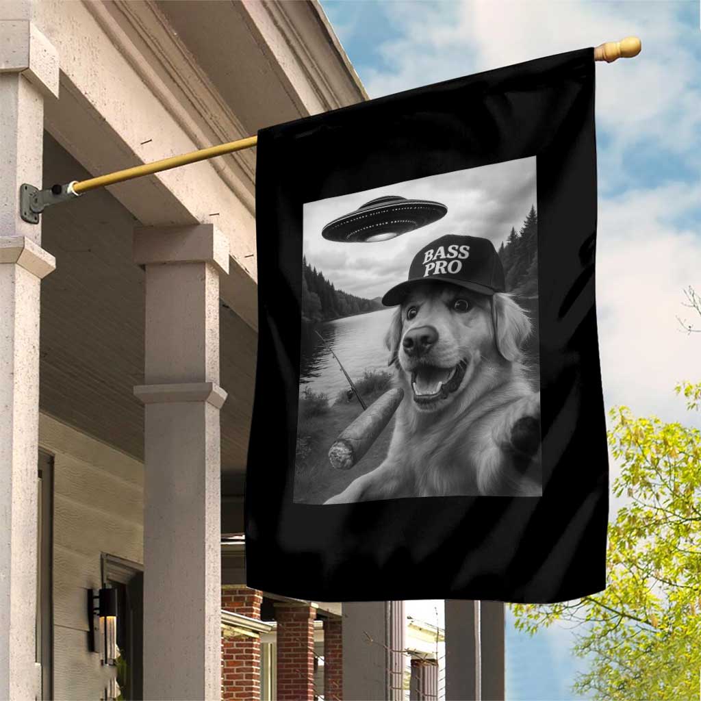 Dog Selfie With Alien UFO Garden Flag Funny Fishing Golden Retriever Smoking Dog Lover - Wonder Print Shop