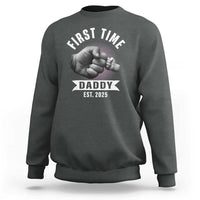 Girl Dad Est. 2025 Sweatshirt Fist Time Daddy To Be