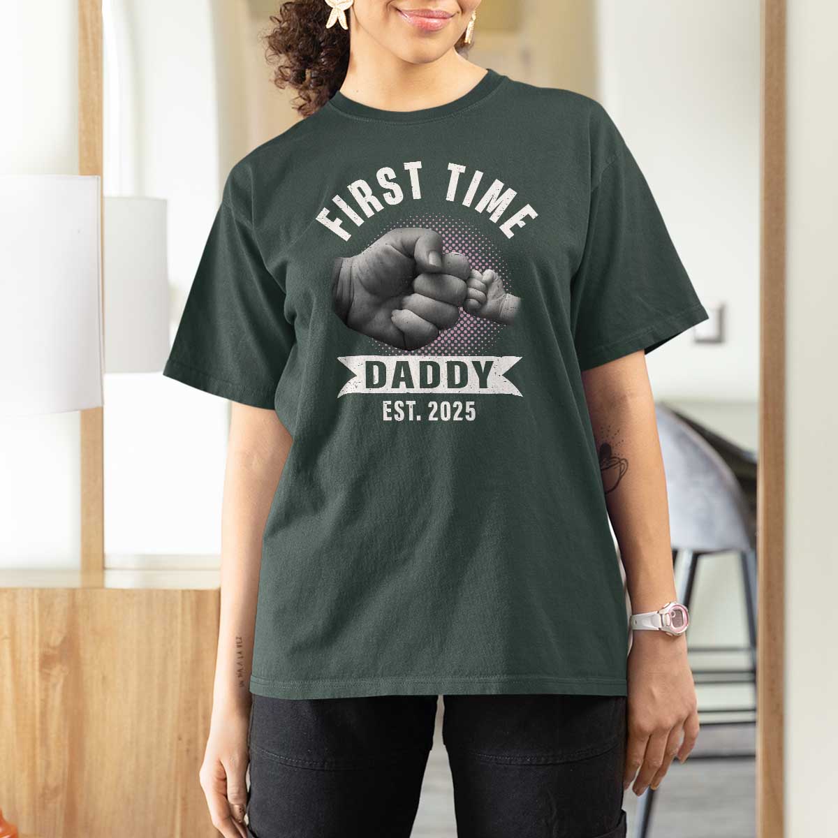 Girl Dad Est. 2025 T Shirt For Women Fist Time Daddy To Be