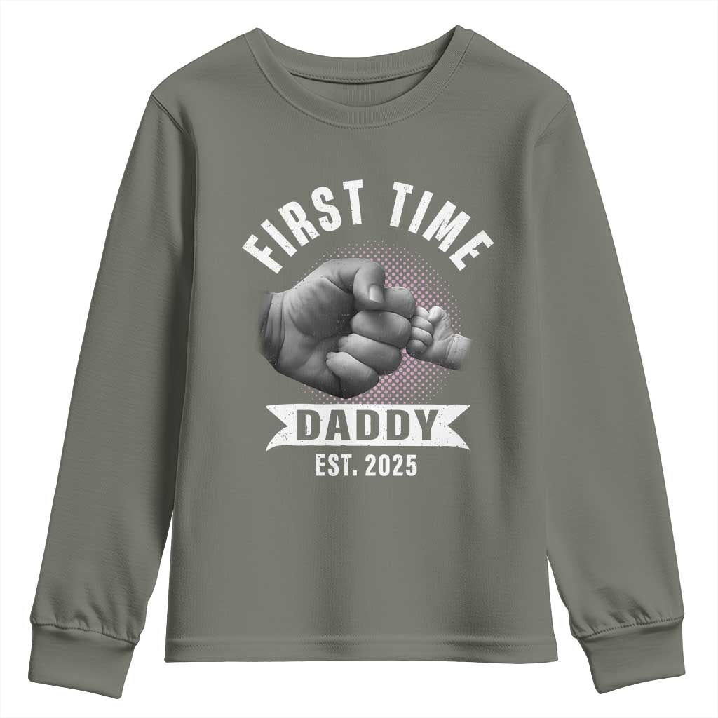 Girl Dad Est. 2025 Youth Sweatshirt Fist Time Daddy To Be