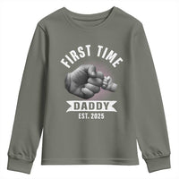 Girl Dad Est. 2025 Youth Sweatshirt Fist Time Daddy To Be