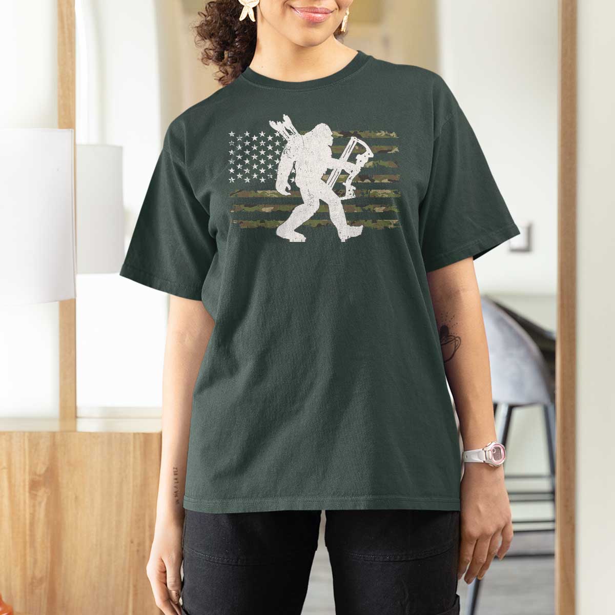 Bow Hunting Archer Bigfoot T Shirt For Women Sasquatch Camo US Flag Hunter Dad