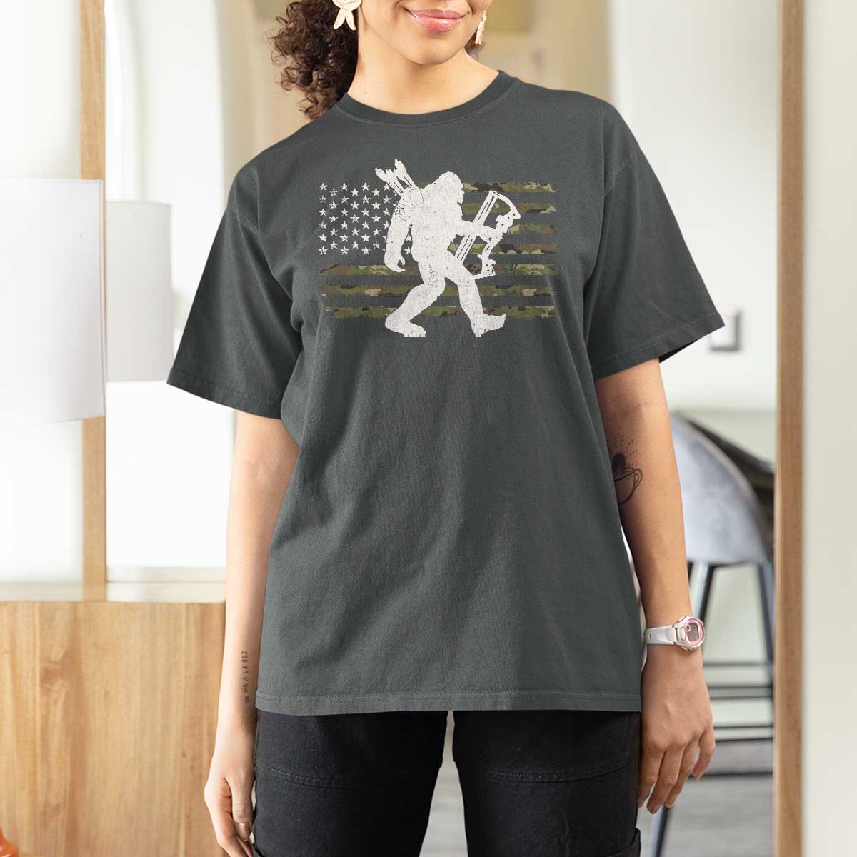 Bow Hunting Archer Bigfoot T Shirt For Women Sasquatch Camo US Flag Hunter Dad