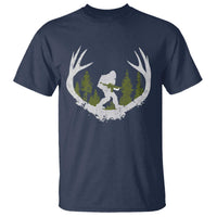 Bigfoot Gun Owner T Shirt Retro Deer Hunting Sasquatch Hunter Dad