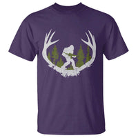 Bigfoot Gun Owner T Shirt Retro Deer Hunting Sasquatch Hunter Dad
