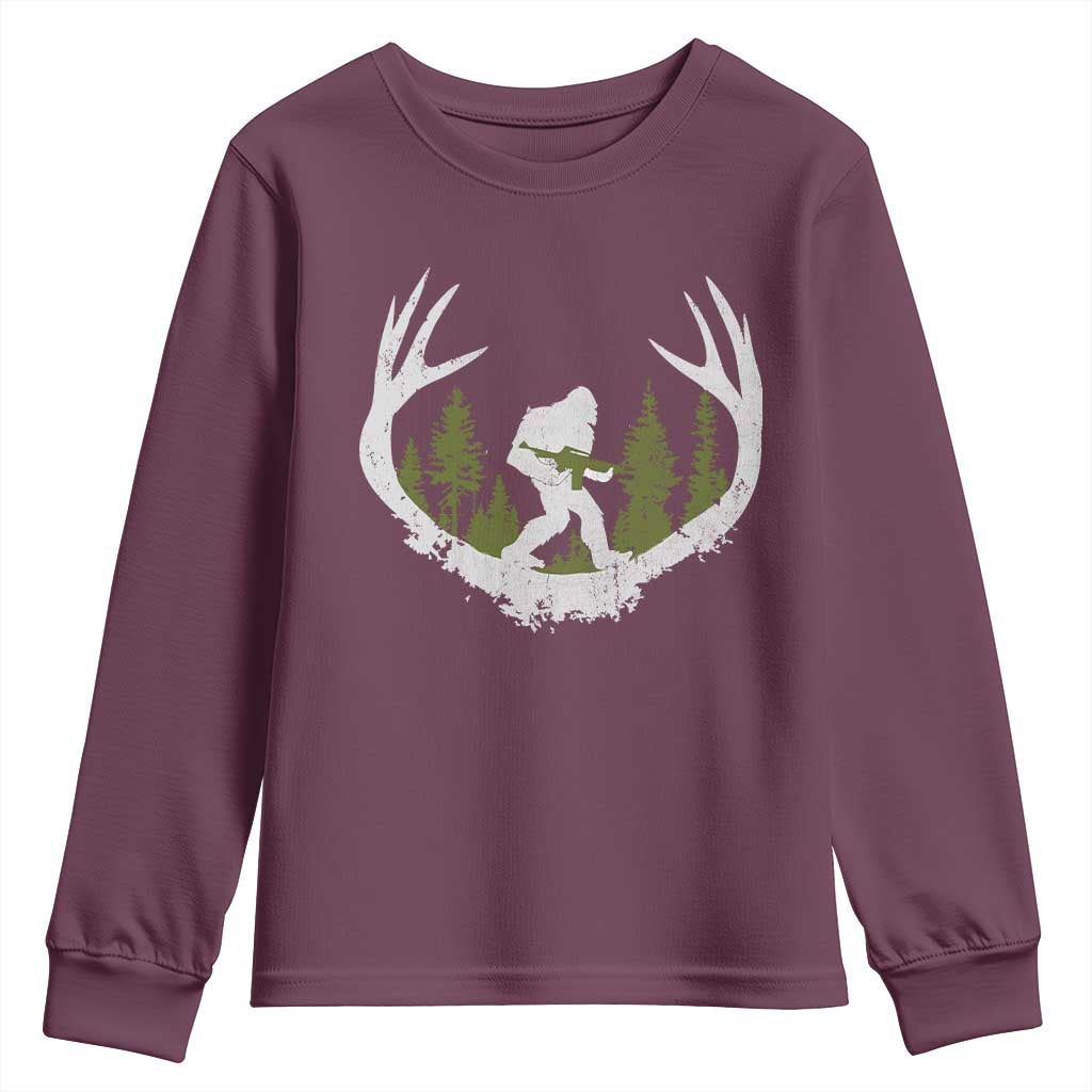Bigfoot Gun Owner Youth Sweatshirt Retro Deer Hunting Sasquatch Hunter Dad