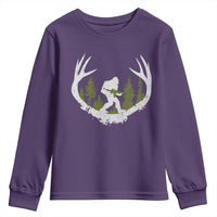 Bigfoot Gun Owner Youth Sweatshirt Retro Deer Hunting Sasquatch Hunter Dad