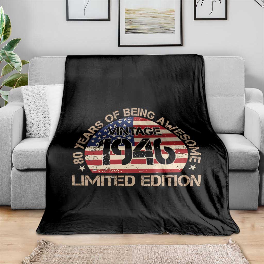 80th Birthday Throw Blanket Vintage 1946 80 Year Old Birthday USA Flag